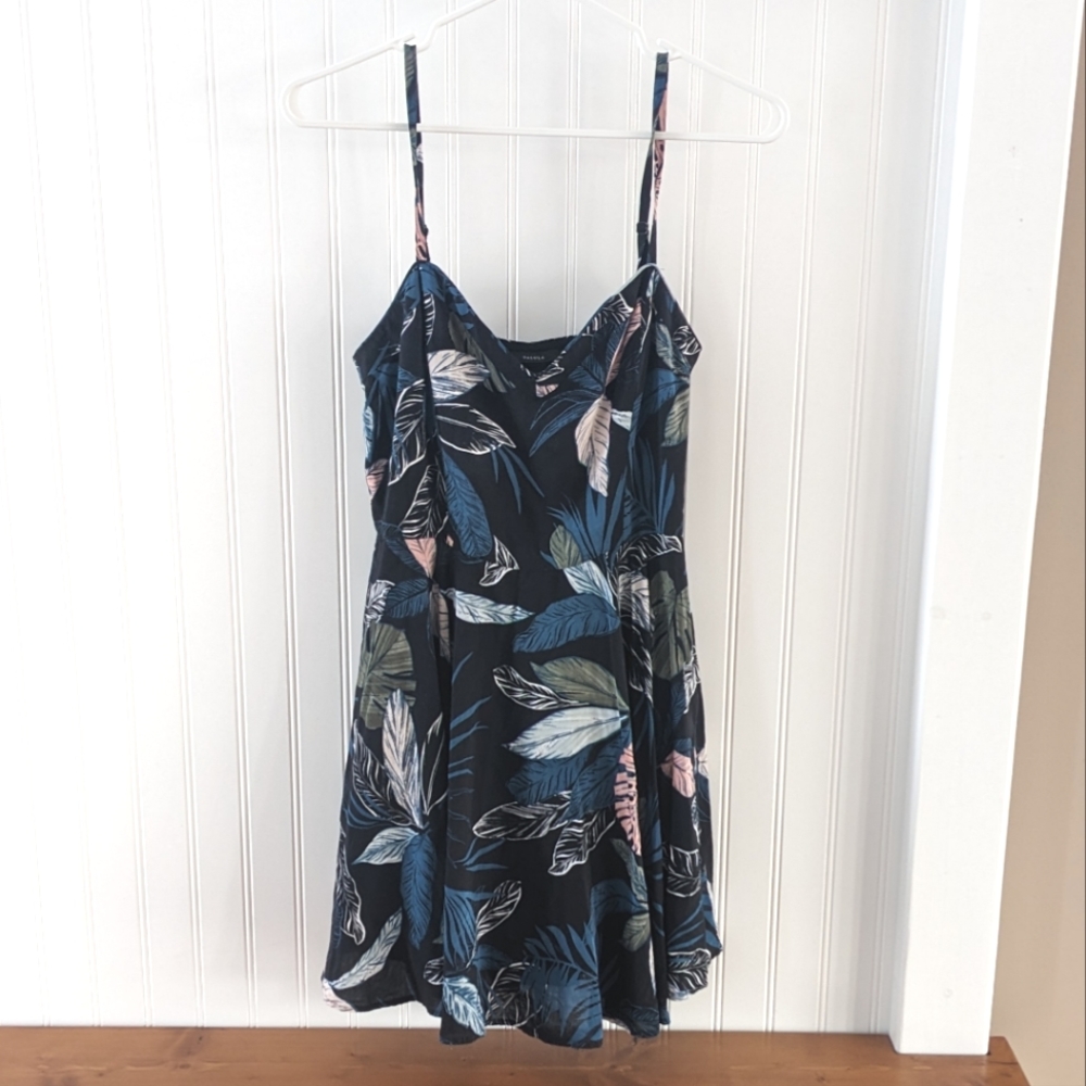 Aritzia Talula Lipinski Skater Dress | Color Palm Leaf - Picture 1 of 14